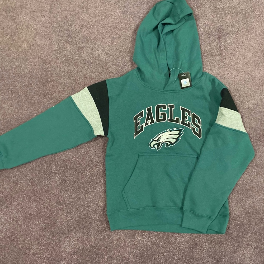 NWT children’s NFL Philadelphia Eagles sweatshirt. Size Small/8.